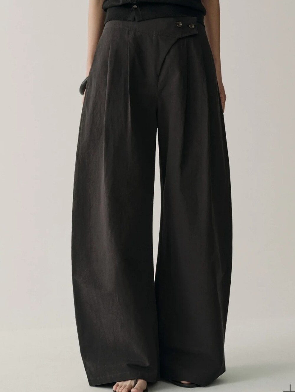 Insis Asymmetric Cotton-linen Pants- NWT- M - Picture 1 of 11